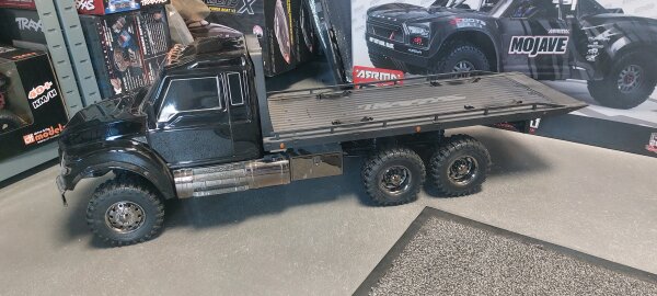 Traxxas TRX-6 Ultimate RC Hauler Flatbed Truck 1/10 6x6 RTR 6WD Brush